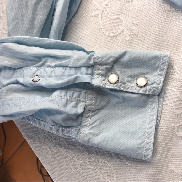 INC button up - Picture 5 of 9